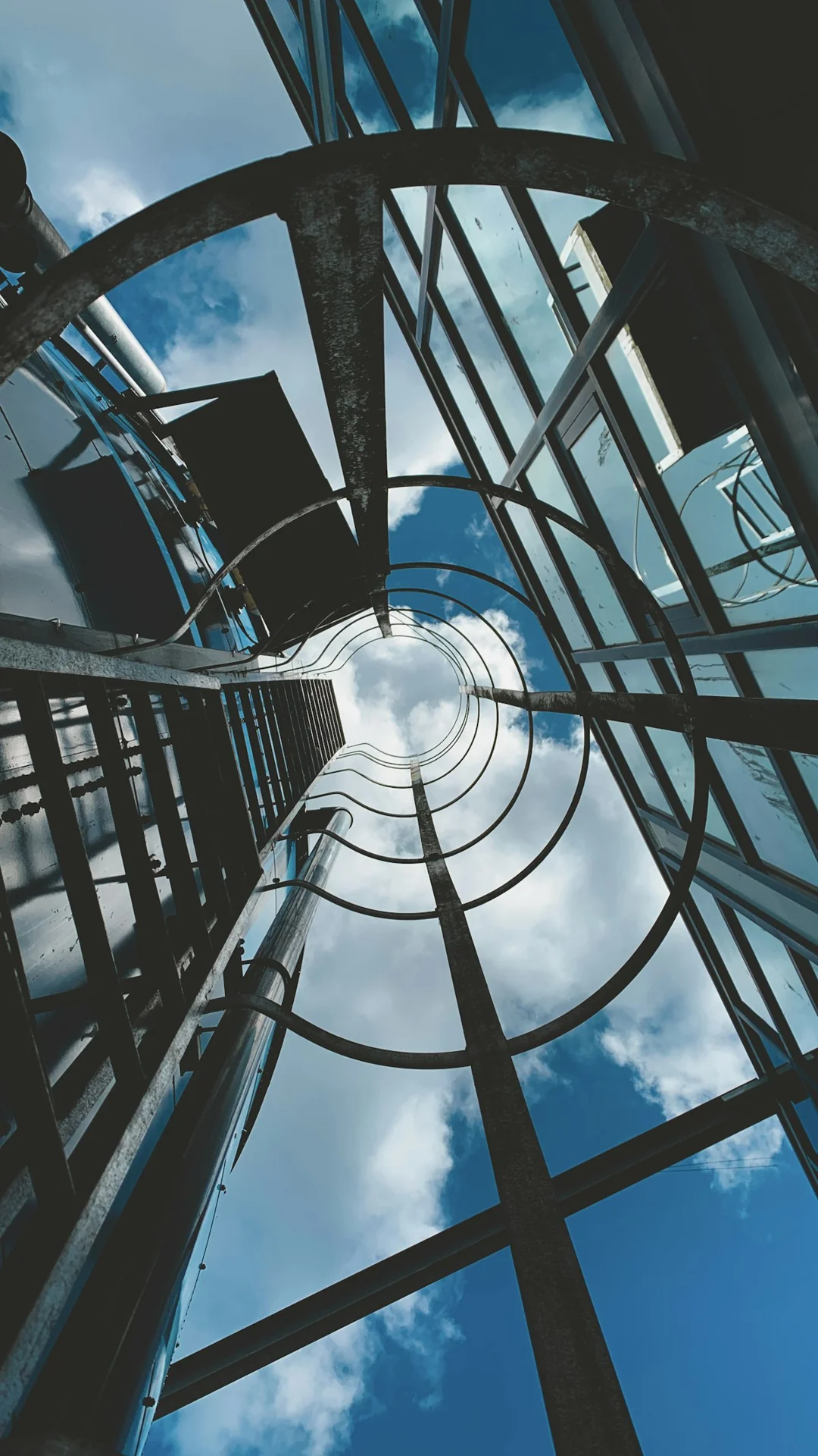 Pressure vessel engineering